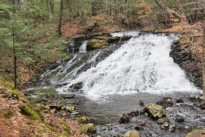 Bear Hole Paucatuck Brook Cascades