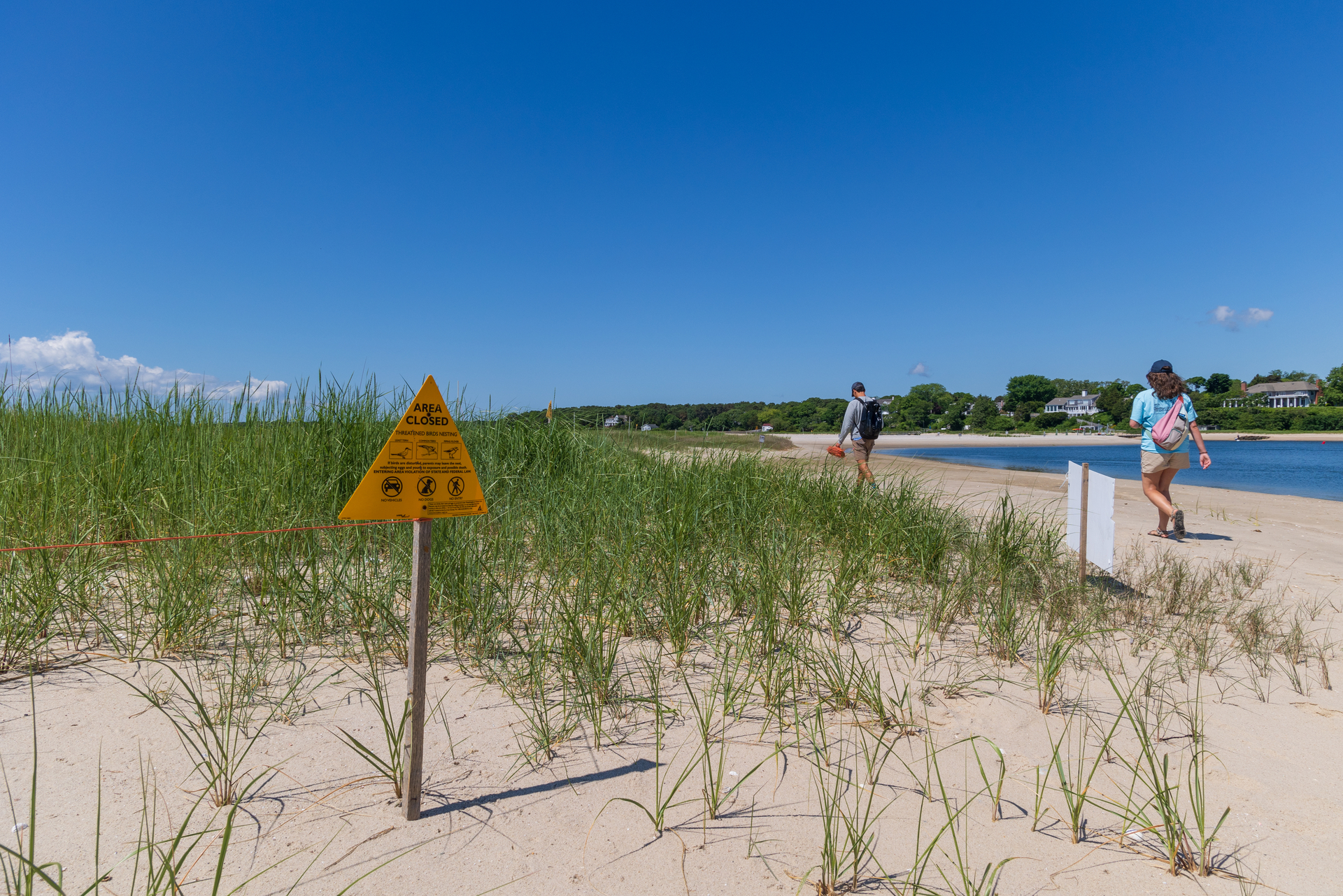 symbolic fencing on coast