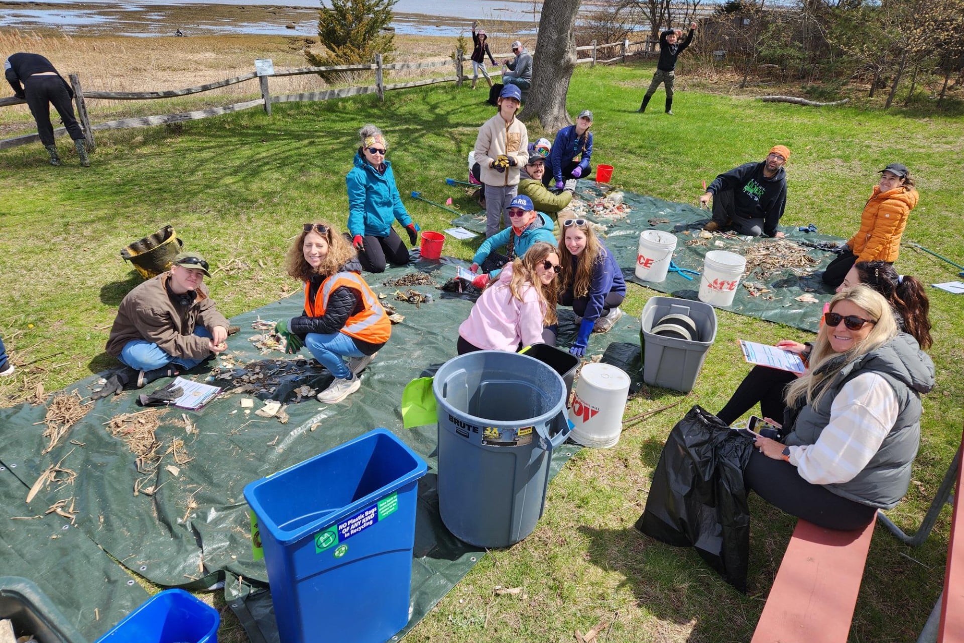 Volunteers gathered at Joppa Flats for Statewide Volunteer Day.