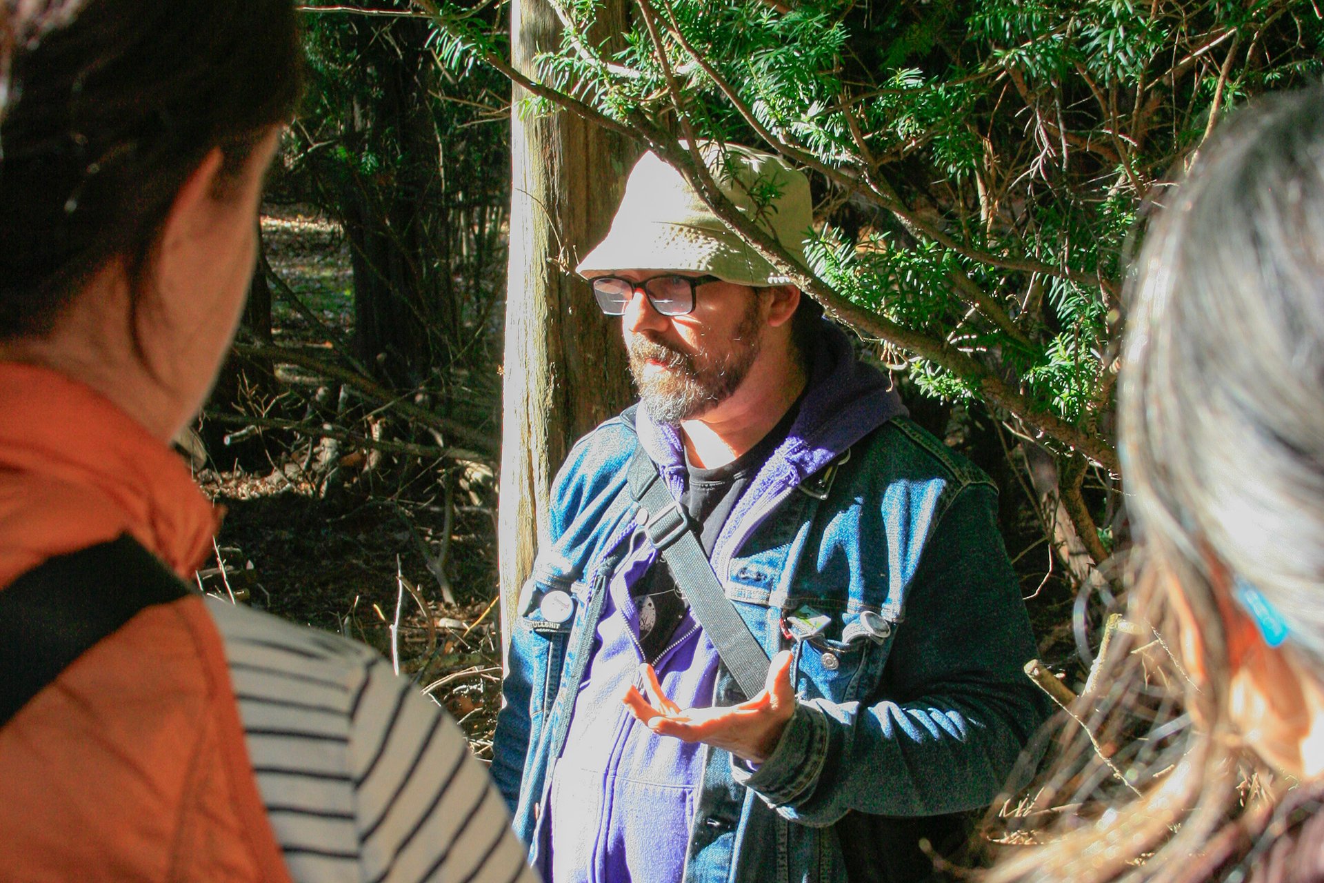 Mycologist Jef taylor leading the mushroom field walk